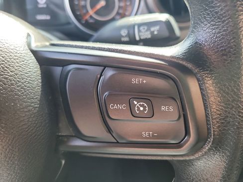 Certified 2022 Jeep Gladiator Sport image 28