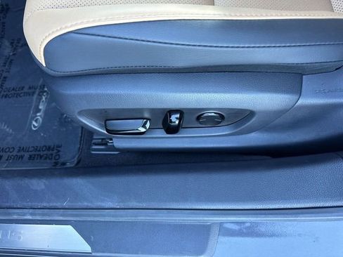 Used 2025 Lexus ES 300h w/ Premium Package image 12