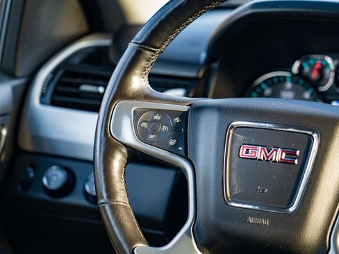 Used 2017 GMC Yukon SLT image 21