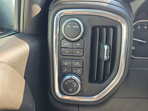 Used 2021 GMC Sierra 1500 Elevation w/ LPO, Elevation Black Package AWD/4WD image 16