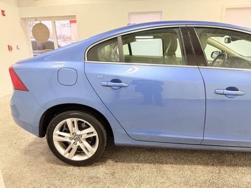 Used 2014 Volvo S60 T5 image 9