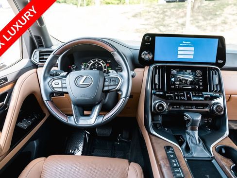 Used 2023 Lexus LX 600 4WD w/ Accessory Package (Z1) image 13