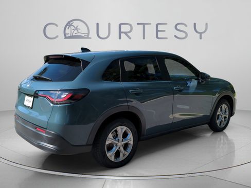 Certified 2024 Honda HR-V LX image 7
