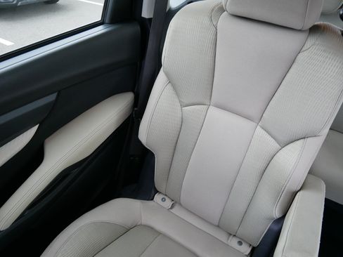 Used 2019 Subaru Ascent Premium AWD/4WD image 12