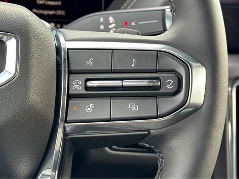 New 2026 GMC Yukon XL Elevation w/ LPO, Get Active Package AWD/4WD image 18