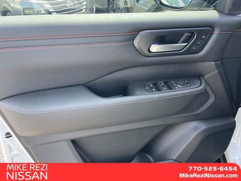 New 2025 Nissan Armada PRO-4X w/ Pro-4X Premium Package AWD/4WD image 12