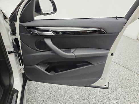 Used 2019 BMW X1 sDrive28i FWD image 19