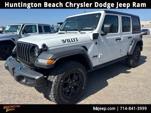 Used 2023 Jeep Wrangler Unlimited w/ Cold Weather Group AWD/4WD image 1