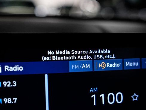 Used 2021 Hyundai Venue SE image 27