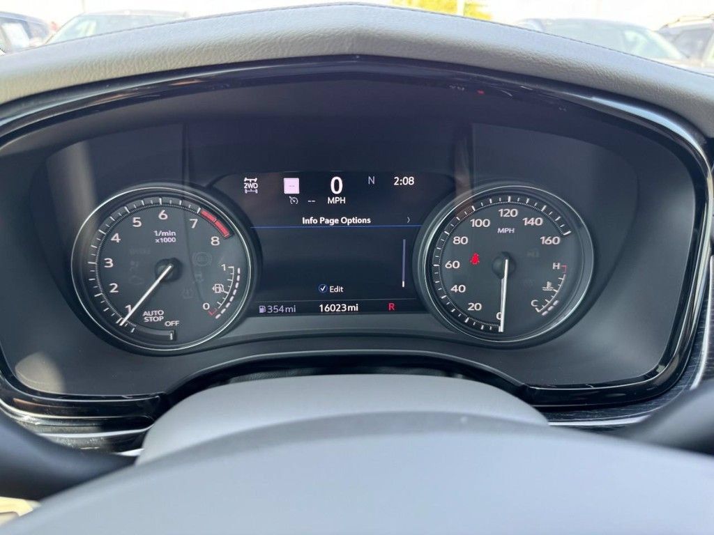 Used 2024 Cadillac XT6 Premium Luxury w/ Technology Package AWD/4WD image 25