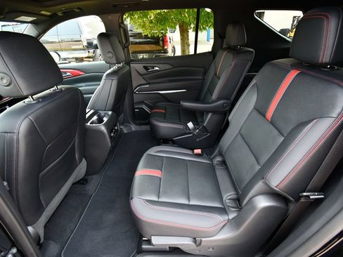 Used 2025 Chevrolet Traverse RS w/ LPO, Floor Liner Package AWD/4WD image 16