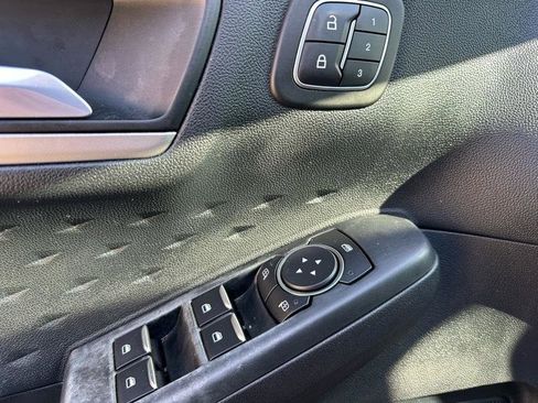 Used 2020 Ford Escape SEL FWD image 8