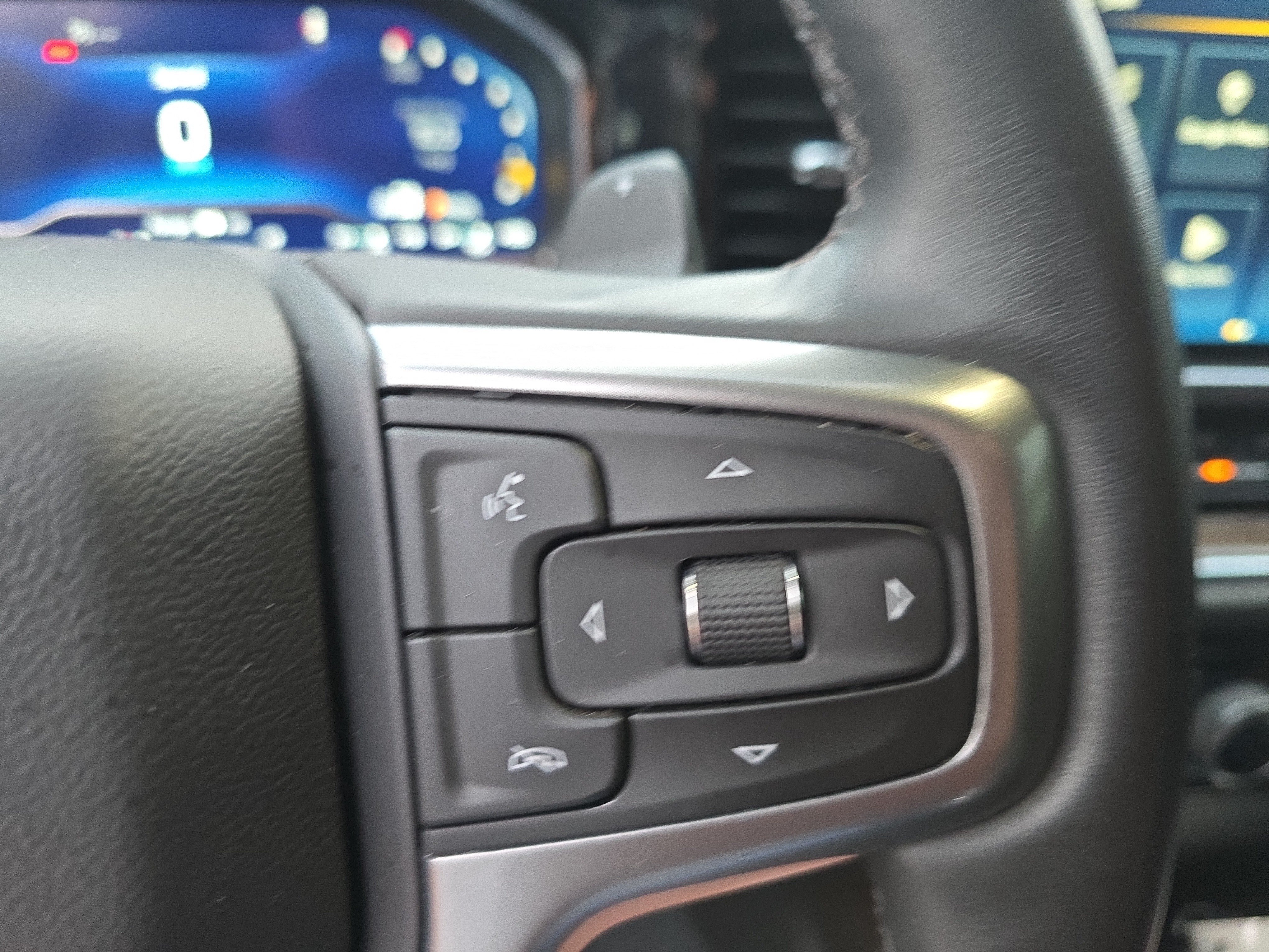 Used 2024 Chevrolet Silverado 1500 RST w/ Convenience Package II AWD/4WD image 27