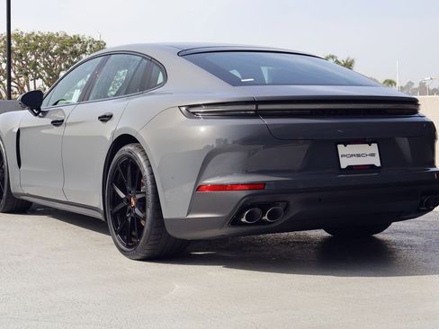 New 2026 Porsche Panamera image 3