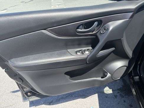 Used 2020 Nissan Rogue Sport S w/ Appearance Package AWD/4WD image 15