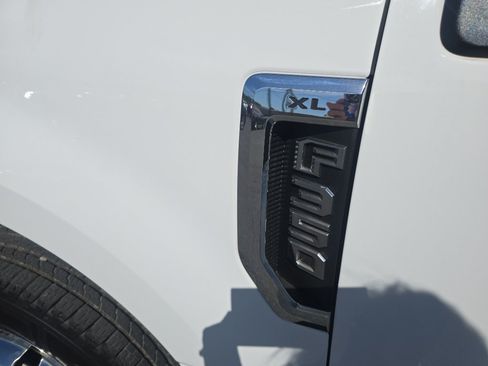 Used 2017 Ford F350 XL RWD image 11