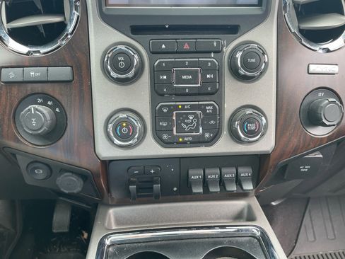 Used 2016 Ford F350 Lariat w/ Lariat Ultimate Package AWD/4WD image 18