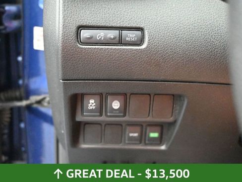 Used 2020 Nissan Rogue Sport S image 20