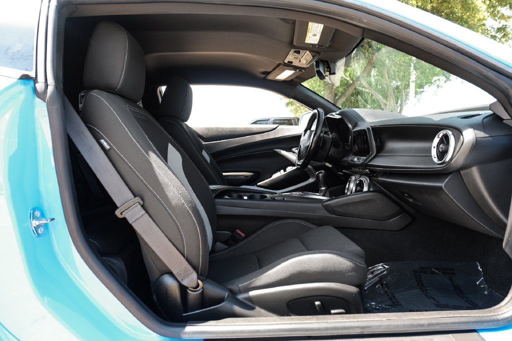 Used 2023 Chevrolet Camaro LT w/ Technology Package RWD image 35