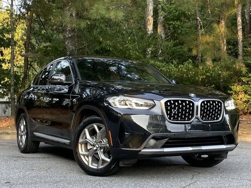 Used 2023 BMW X4 xDrive30i w/ Convenience Package image 10