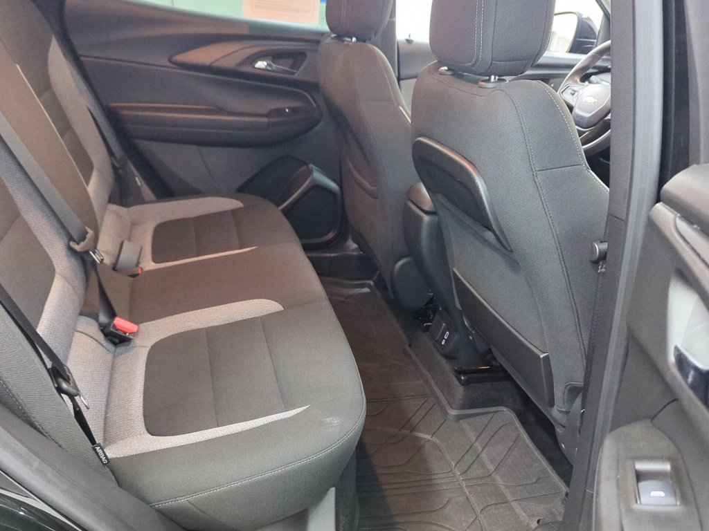 Used 2023 Chevrolet TrailBlazer LT w/ Convenience Package FWD image 27