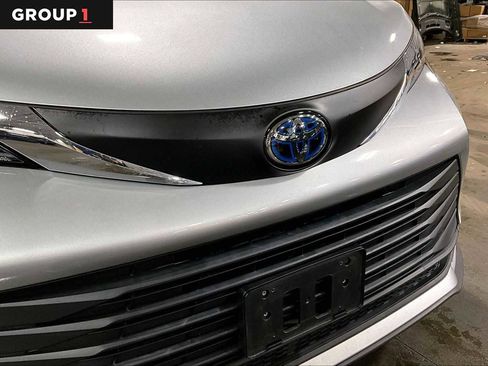 Certified 2021 Toyota Sienna LE image 30