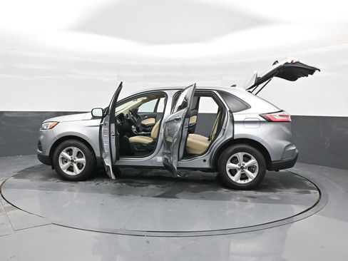 Used 2023 Ford Edge SE image 40