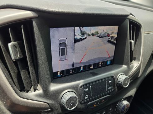 Certified 2023 GMC Terrain AT4 w/ Tech Package AWD/4WD image 32
