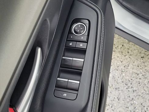 Used 2025 Toyota Grand Highlander AWD image 23