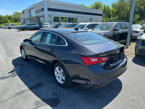 Used 2022 Chevrolet Malibu LS FWD image 7