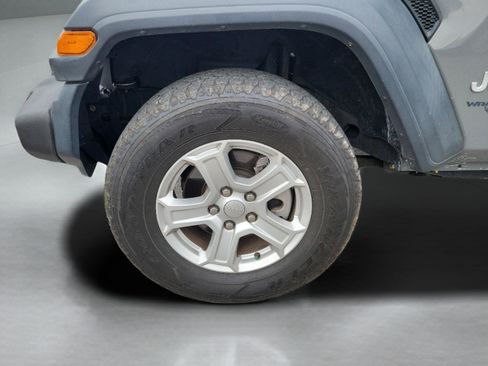 Used 2018 Jeep Wrangler Unlimited Sport S image 28