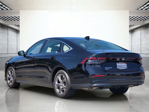 Used 2023 Honda Accord EX image 8
