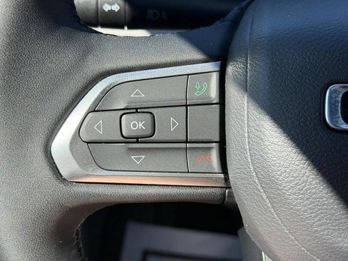 Used 2025 Jeep Compass Limited AWD/4WD image 15
