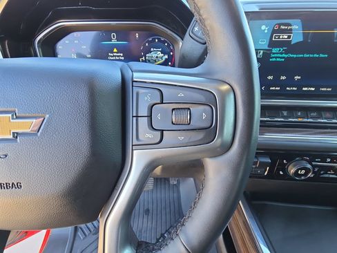 Used 2024 Chevrolet Silverado 2500 LT AWD/4WD image 18