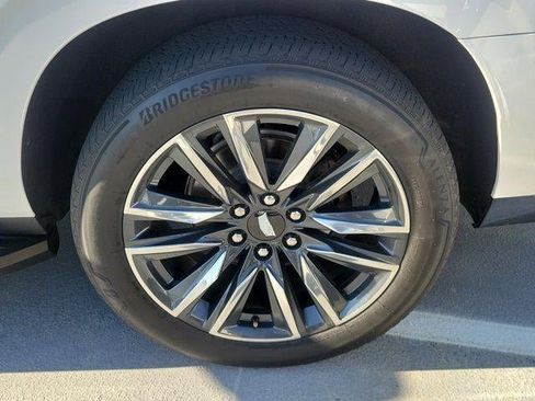 Certified 2023 Cadillac Escalade ESV Sport Platinum AWD/4WD image 11