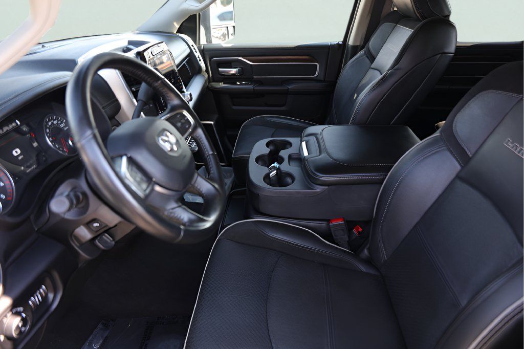 Used 2024 RAM 2500 Laramie AWD/4WD image 12