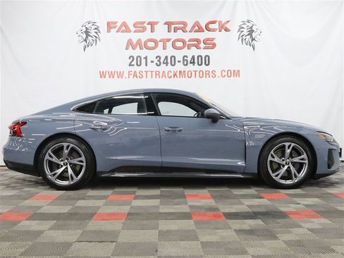 Used 2023 Audi e-tron GT Prestige AWD/4WD image 4