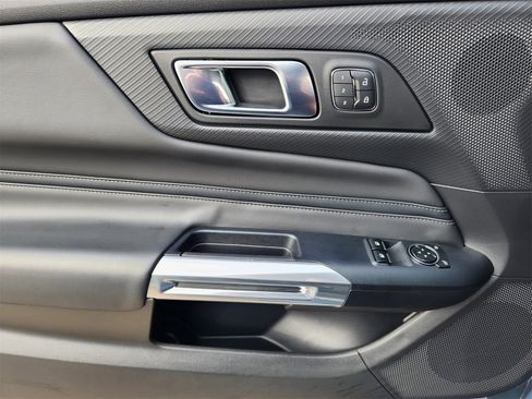 Used 2024 Ford Mustang GT Premium image 30