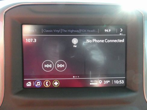 Certified 2024 Chevrolet Silverado 2500 Custom w/ Custom Convenience Package image 27