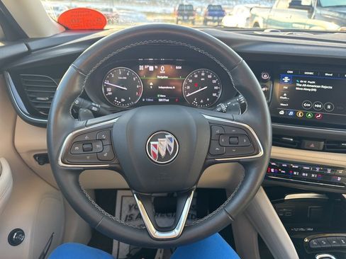 Used 2023 Buick Envision Avenir image 16