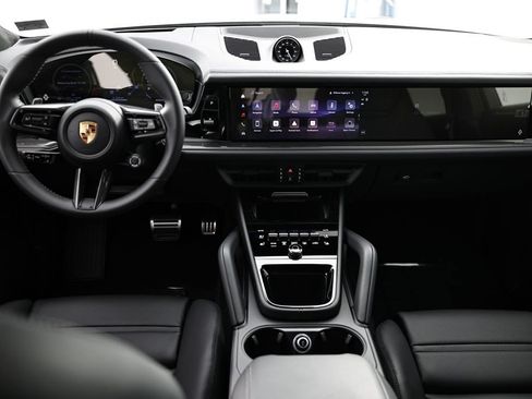 New 2026 Porsche Cayenne GTS AWD/4WD image 28