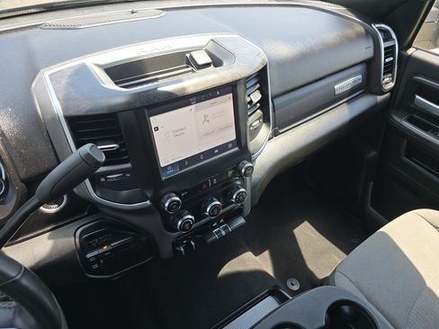 Used 2024 RAM 3500 Big Horn AWD/4WD image 35