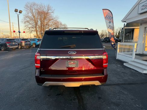 Used 2020 Ford Expedition Max XLT w/ Equipment Group 202A image 8
