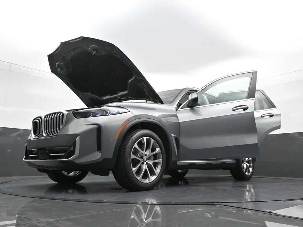 New 2026 BMW X5 xDrive40i w/ Climate Comfort Package AWD/4WD image 40