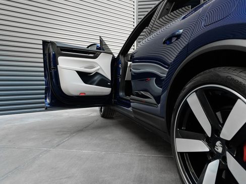 Certified 2025 Porsche Macan 4S Electric AWD/4WD image 14