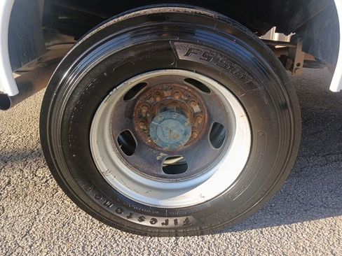 Used 2016 RAM 5500 Tradesman w/ Power Accessory Group image 13