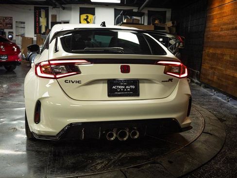 Used 2025 Honda Civic Type R image 6