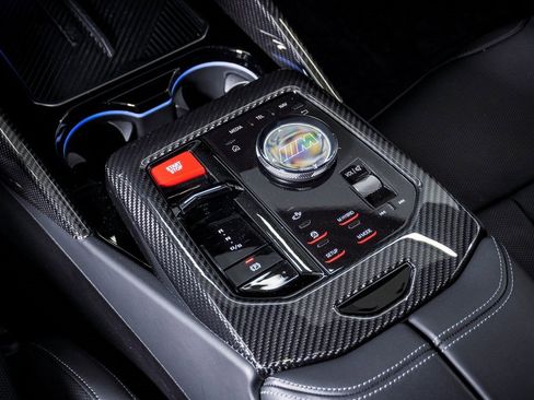 Used 2026 BMW M5 w/ Executive Package image 32