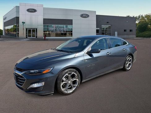 Used 2020 Chevrolet Malibu LT FWD image 1