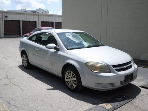 Used 2010 Chevrolet Cobalt LT FWD image 2